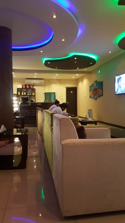 Best Moments Cafe